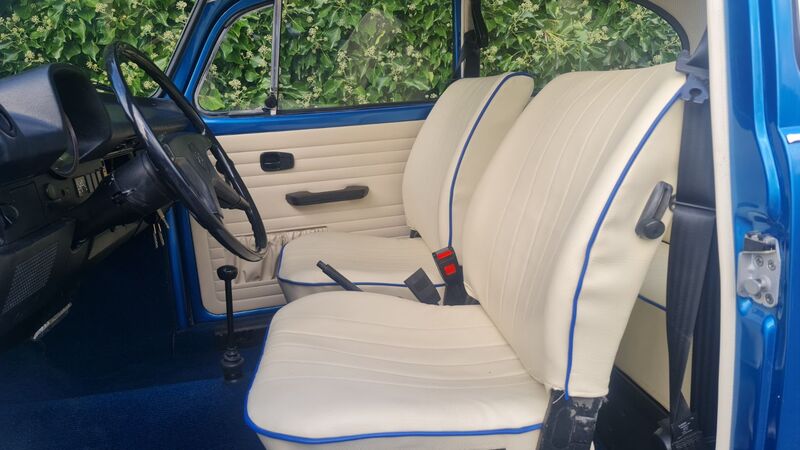 VOLKSWAGEN BEETLE