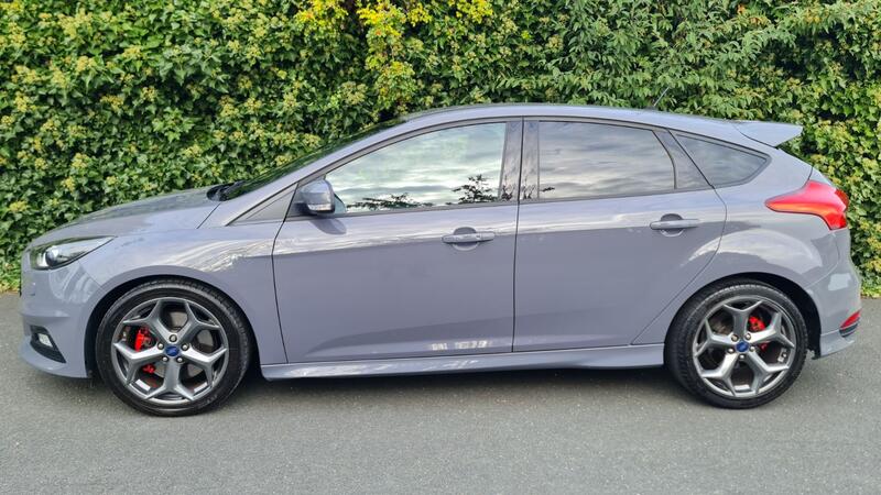 View FORD FOCUS ST-3 2.0T EcoBoost ST-3 250bhp Euro 6